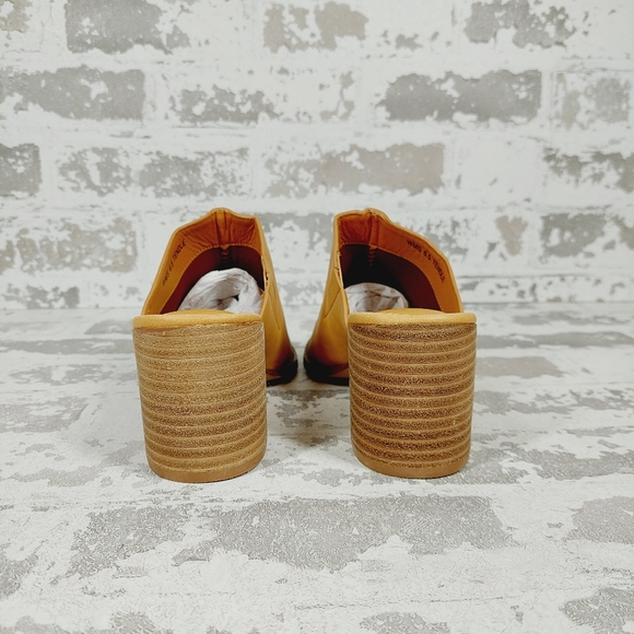 DV DOLCE VITA Tendle Block Heel Mule In Nude Tan Suede B480 - Picture 5 of 11